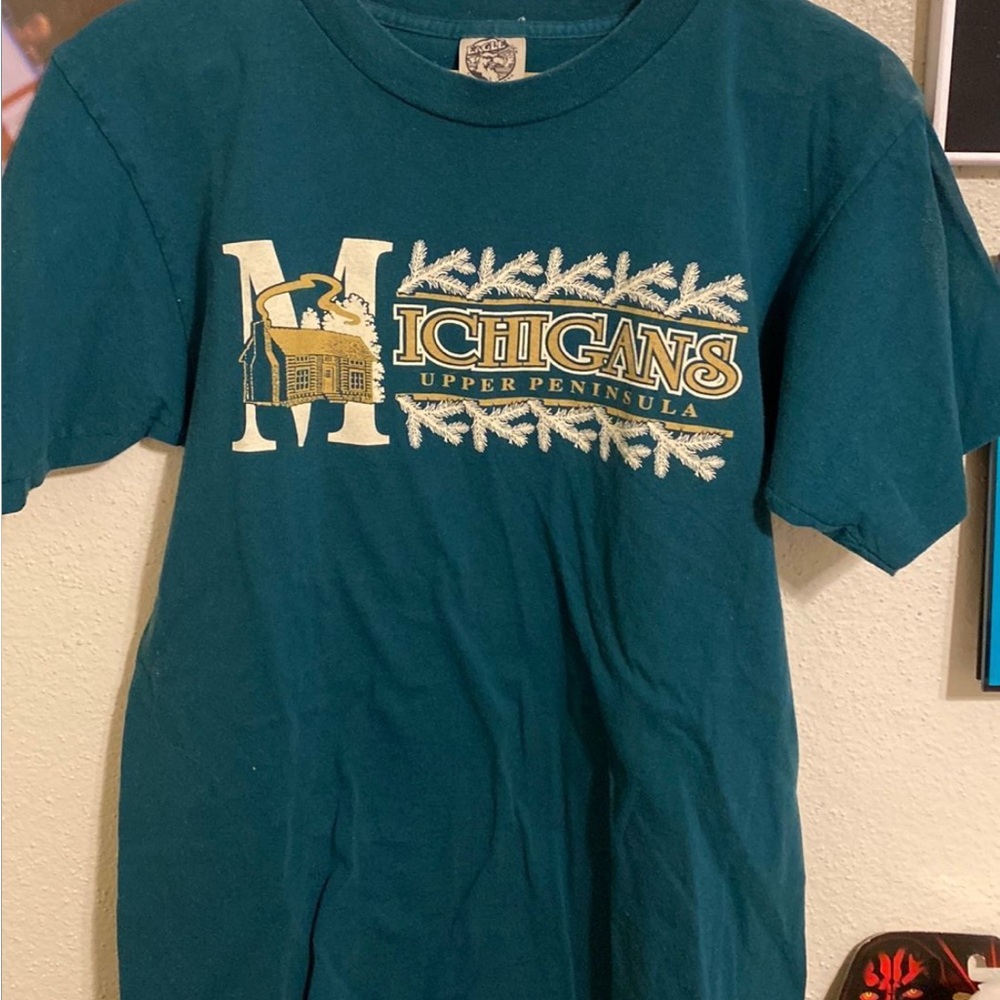 Vintage 90s Michigan's Upper Peninsula Stripe T Shirt Rare USA Shirt Sz Med